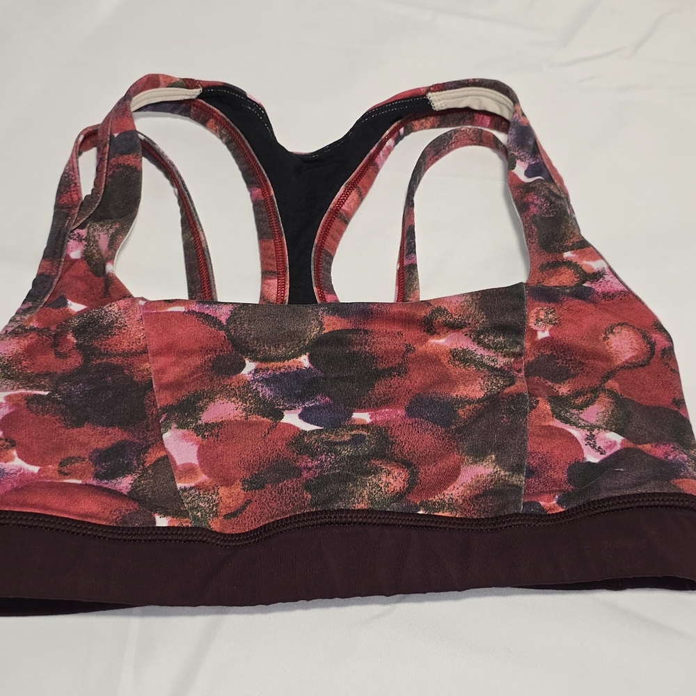 Lululemon Splendour Bra Size 4 No Pads Poppy Petals Black Luxtreme Excellent EUC